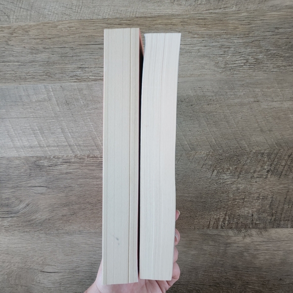 Romance Book Bundle Spoiler Alert & The Spanish Love Deception - Picture 9 of 10